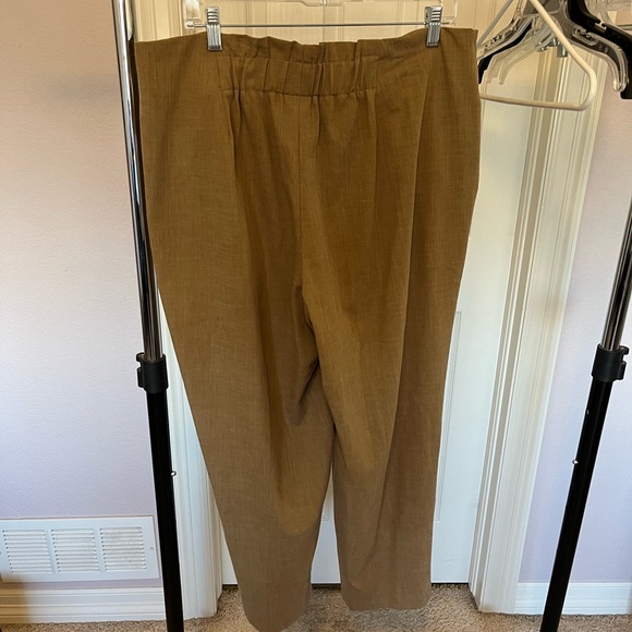 A New Day Tan High Rise relaxed fit tapered ankle trouser, size 16 - Picture 2 of 3